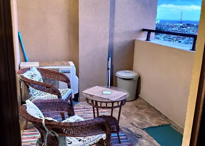 Lazuren Bryag Lux Suite