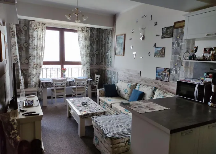 Lazuren Bryag Lux Suite