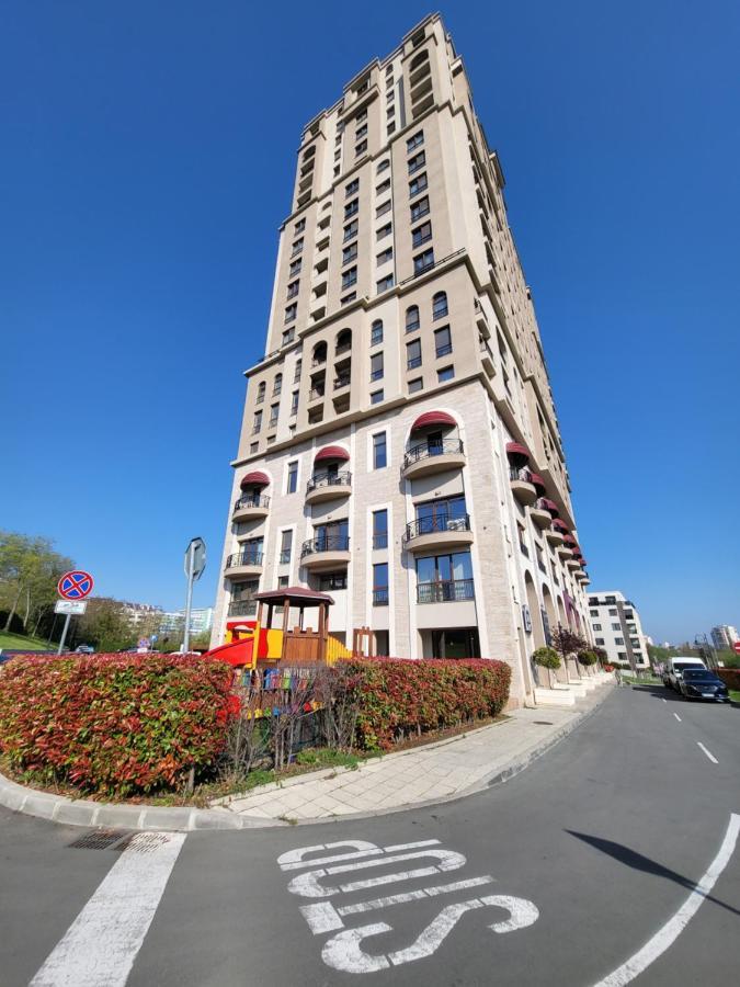 Lazuren Bryag Lux Burgas City